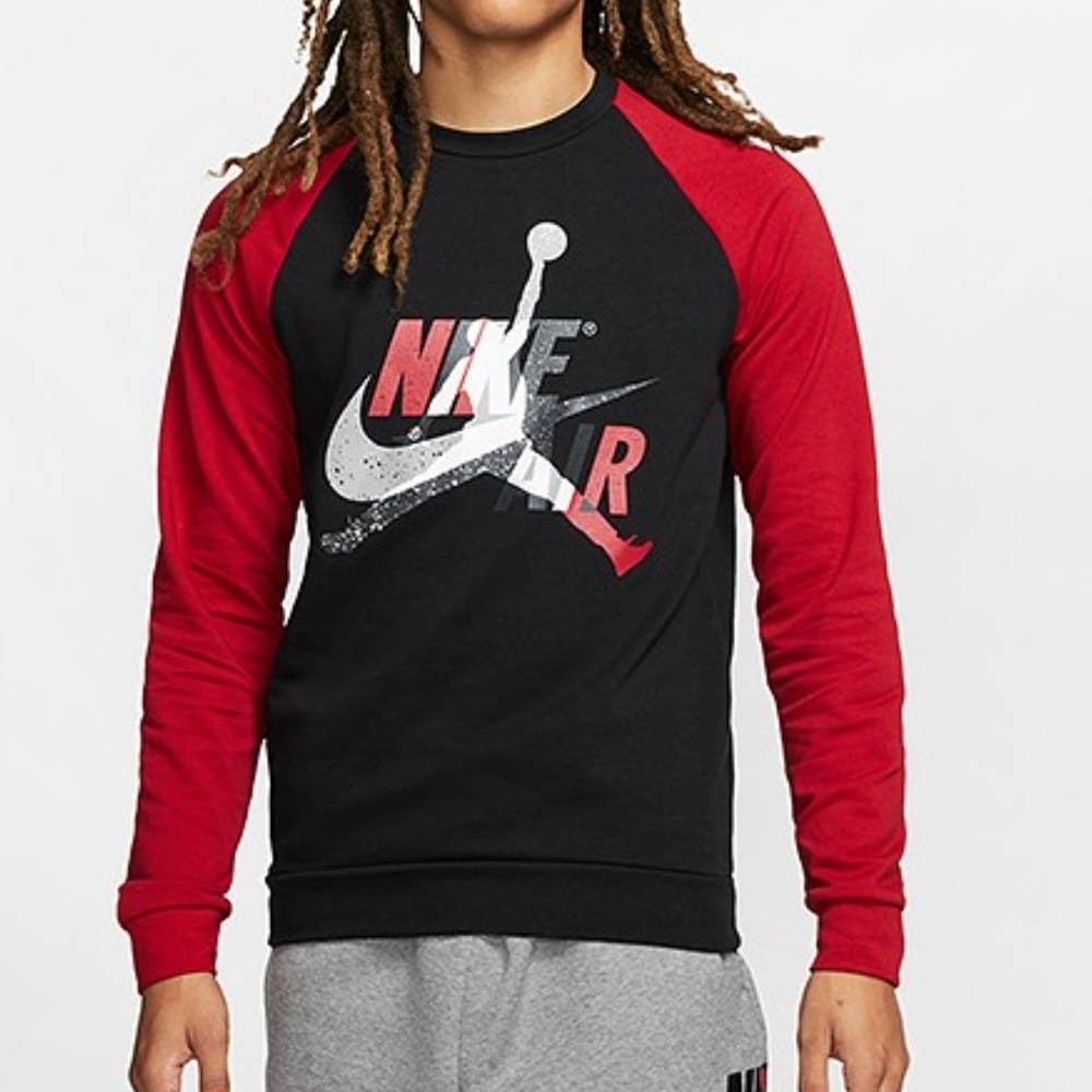 Jordan Men's Black and Red Crewneck Sweater